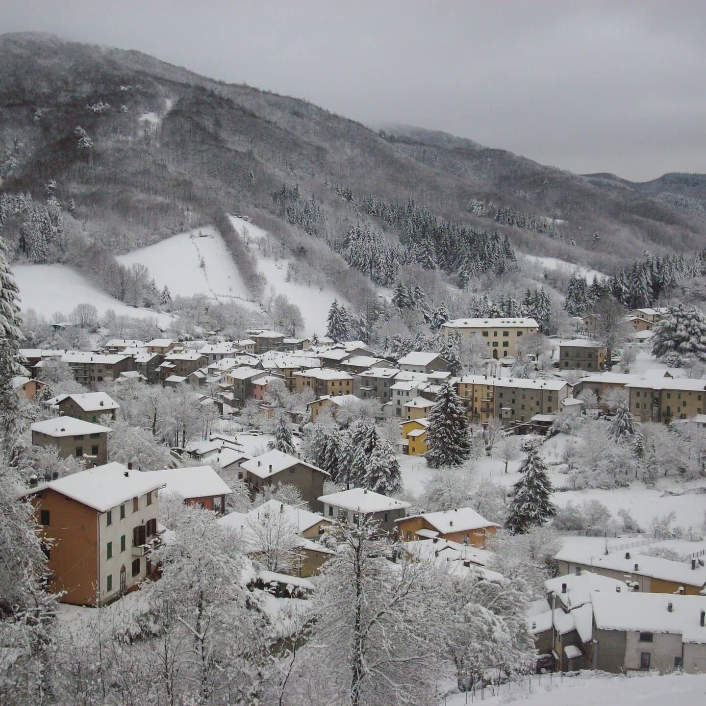 Montepiano con la neve