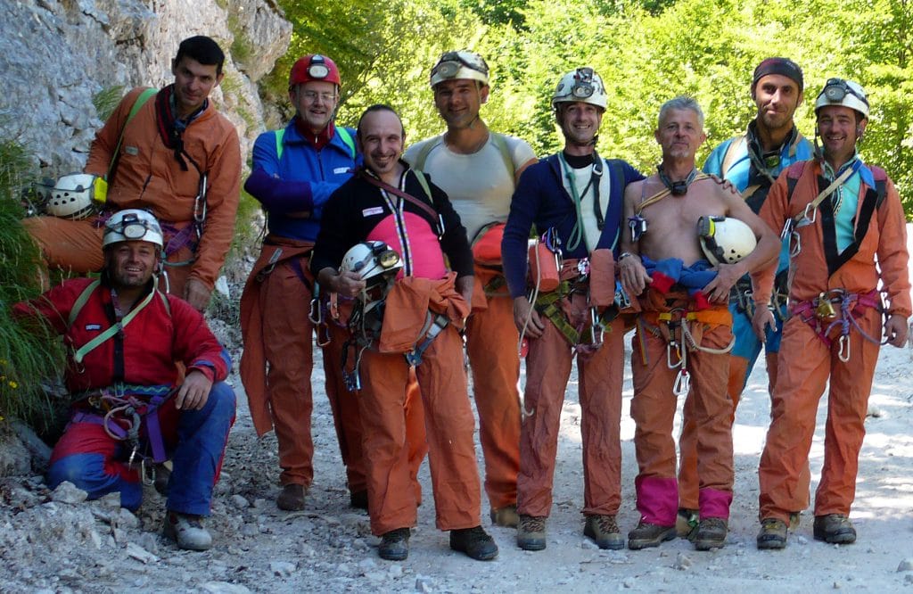 membri unione speleologica pratese mukkio