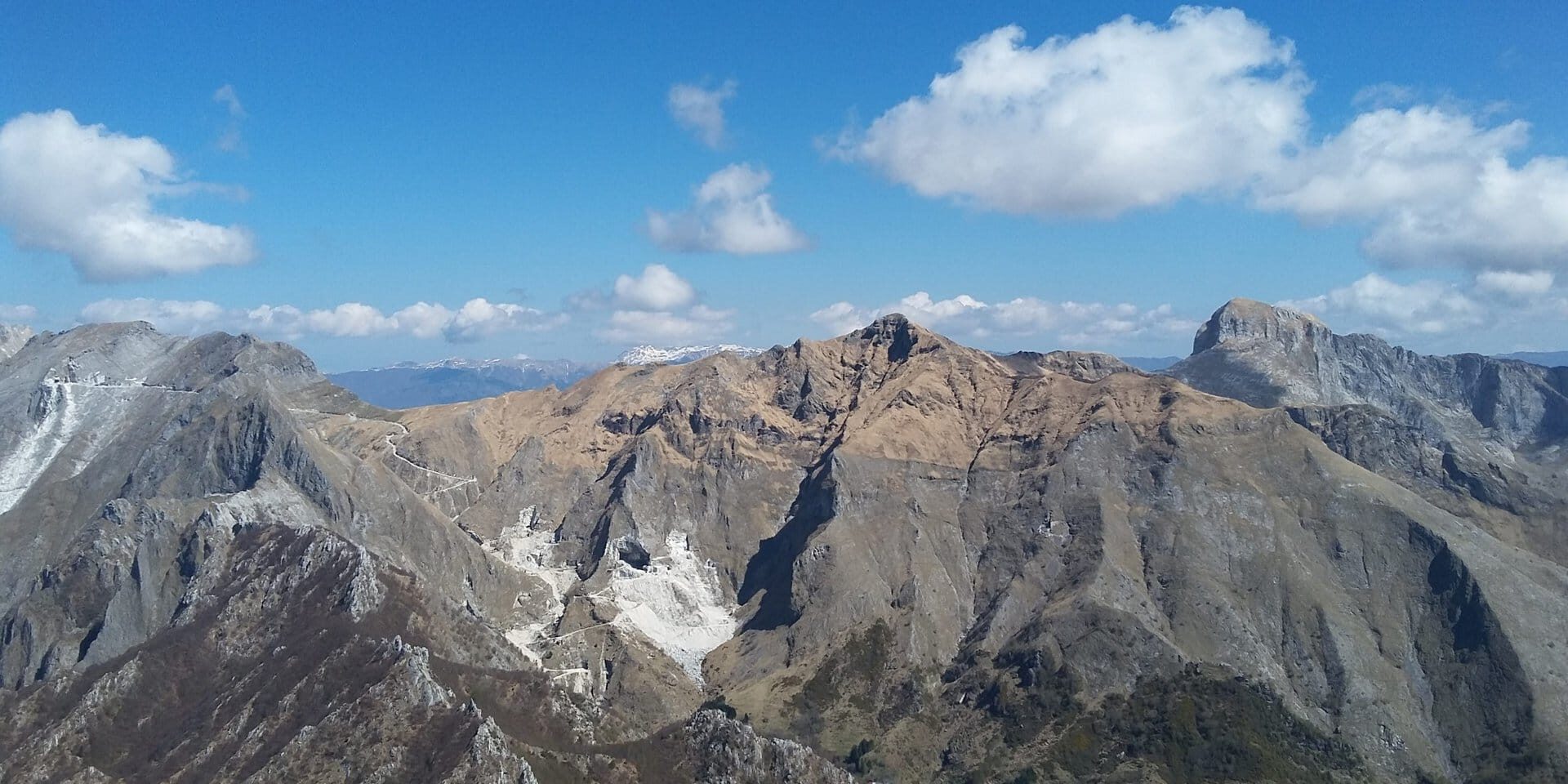 Intersezionale Apuane - Cave sopra Arni